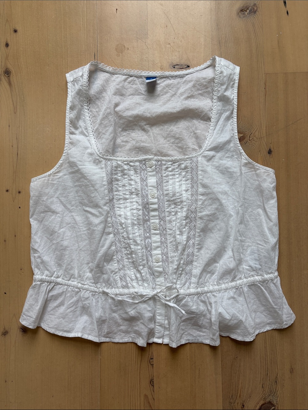 Old Navy White Sleeveless Lace Button-Front Peplum Tie Front Top Broderie - M